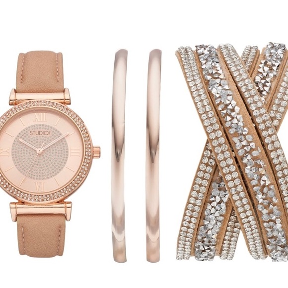 Studio Time Accessories - 🌹Studio Time Women's Crystal Watch &Bracelet Rose